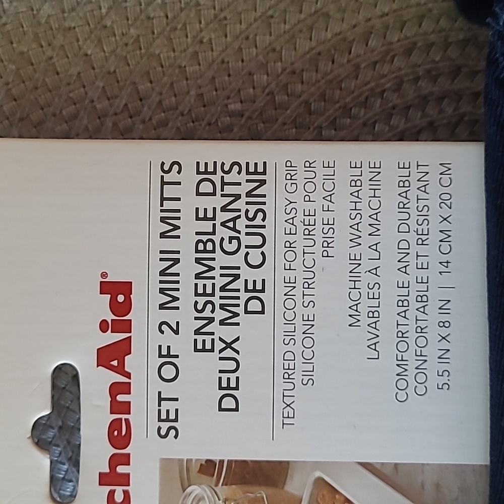 KitchenAid Mini Mitts - Picture 4 of 8